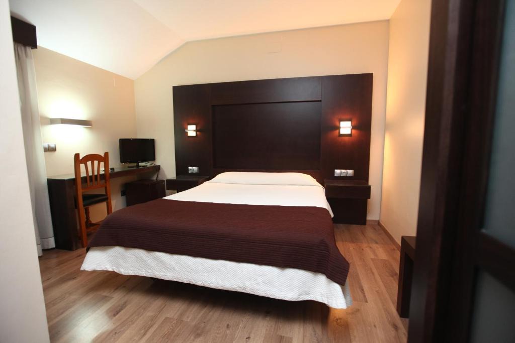 Baza Hotel | Hotel Anabel Baza