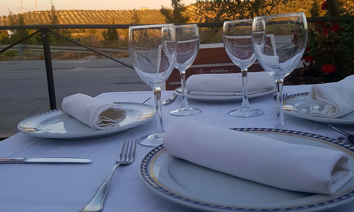 Fuensanta Hotel | Hotel Asador Albenzaire