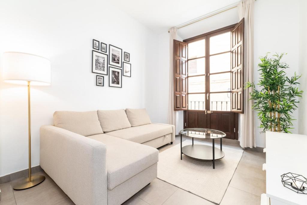 Centro - Sagrario Apartment | Moderno Apartamento Centro de Granada 2