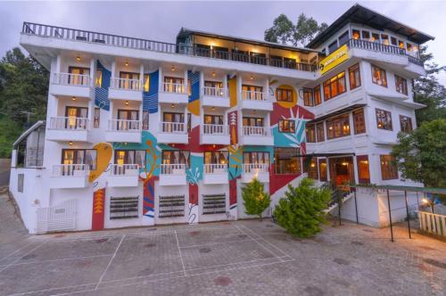 Pallivasal Hostel | Monkey Tribe Munnar