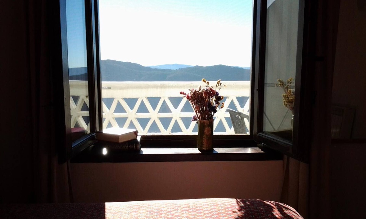 Terrace | Pitres