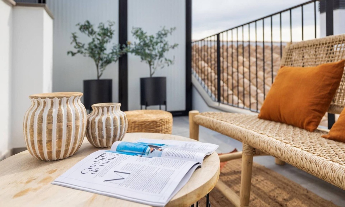 Granada City Center Apartment | Patio Zahorí Boutique Apartments 8