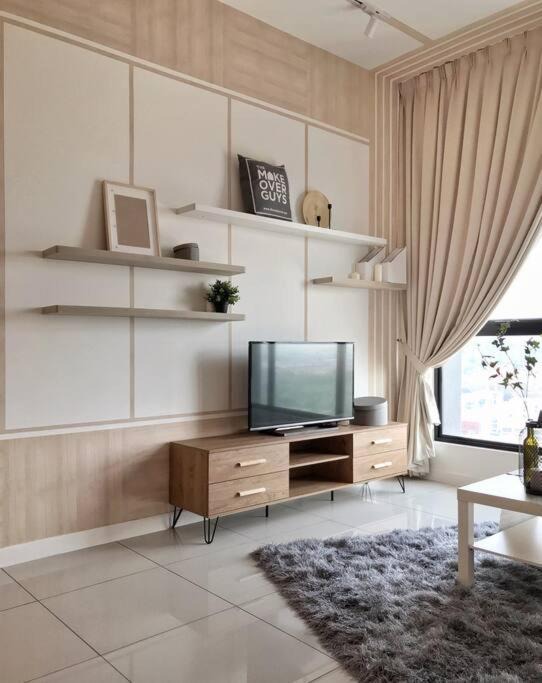 Bandar Puteri Puchong Apartment | Pavilion Premier Suite Puchong - 6-7pax 3R2B