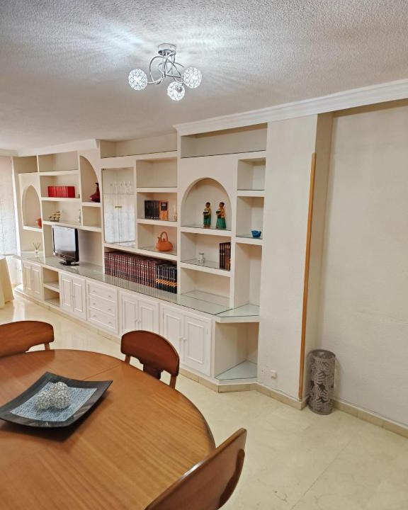 Cervantes Apartment | PISO EL SERRALLO