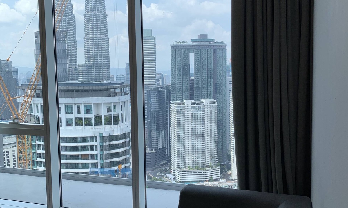 Kuala Lumpur City Centre Hotel | Platinum Service Suites Kuala Lumpur KLCC