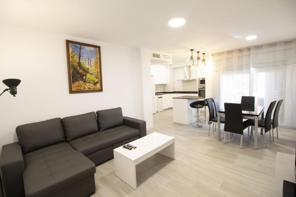 Plaza de Toros-Doctores-San Lazaro Apartment | Plaza de toros -EDIF BAHIA Granada I