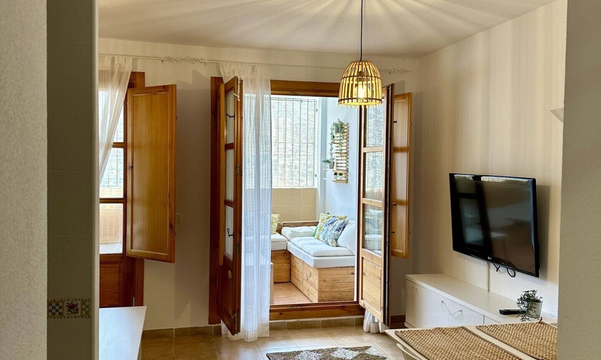 Picena Apartment | Puerta de la Ragua Mountain and Sun in Picena