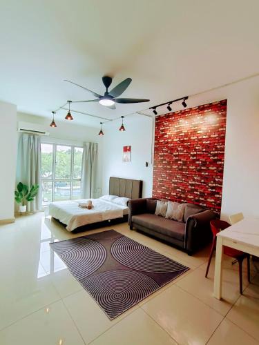 Seri Kembangan Apartment | Studio Condo Seri Kembangan Serdang with pool and WIFI