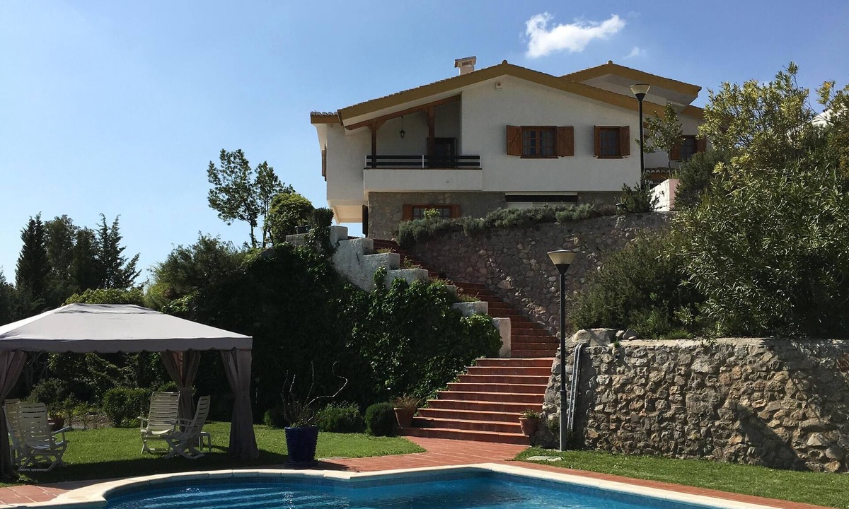 Viznar Villa | Summer and Winter villa to enjoy with family/friends. Private pool and parking.