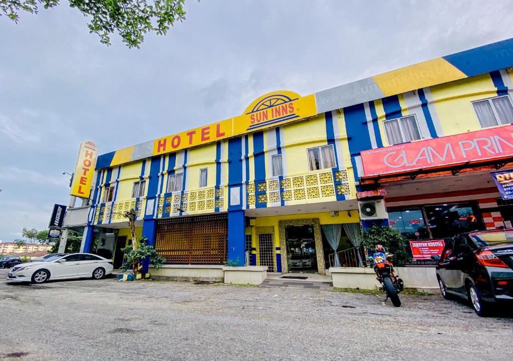 Seri Kembangan Hotel | Sun Inns Hotel Equine, Seri Kembangan