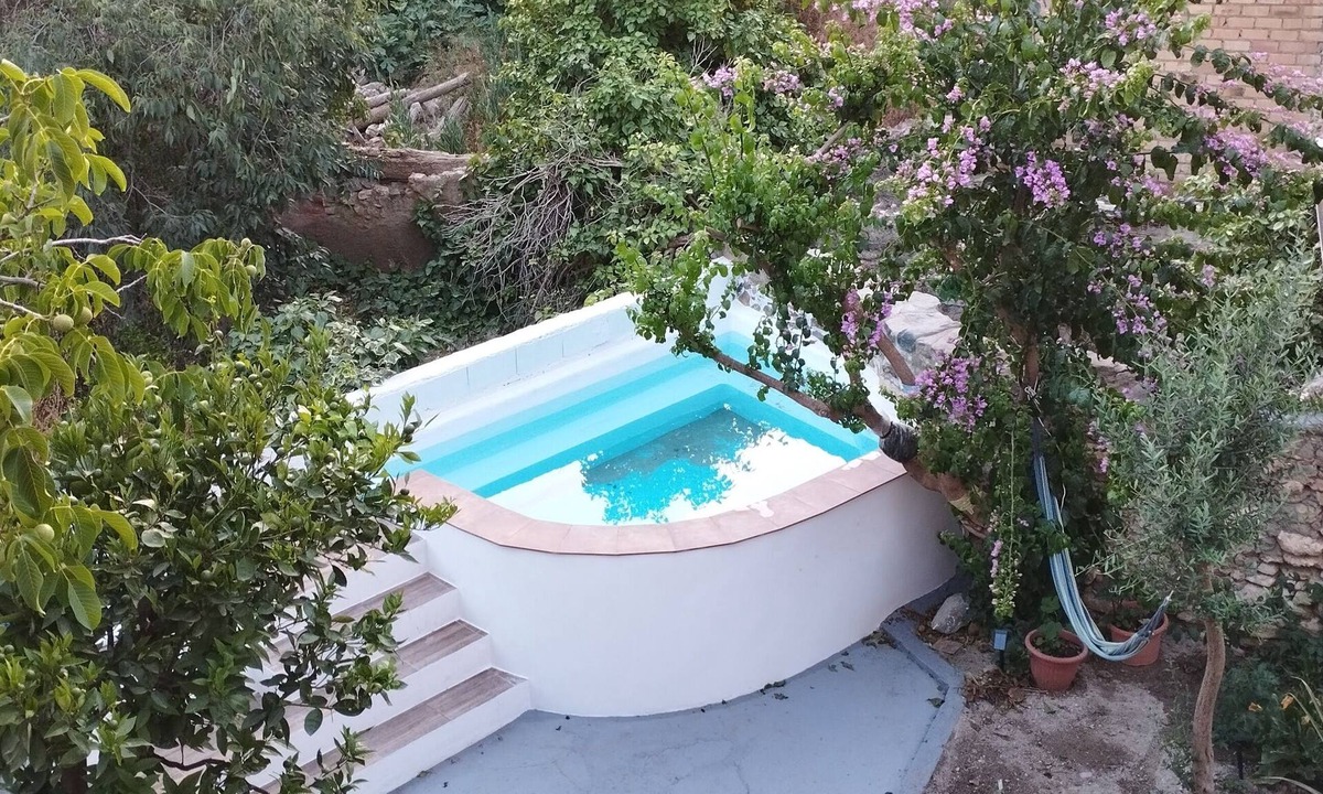 Murchas Cottage | Take it easy at this unique and tranquil getaway.