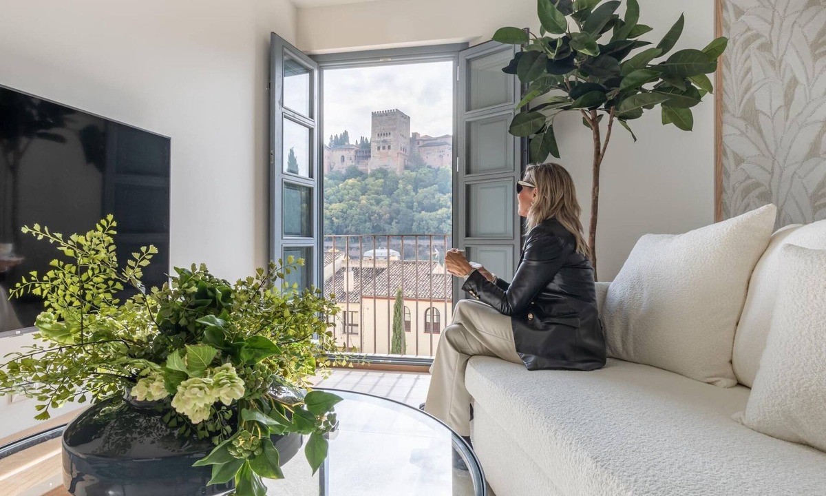 San Pedro Apartment | The Alhambra Dream