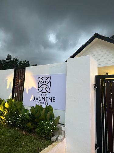 Kajang Villa | The Jasmine House Desa Putra w Private Pool 5 min Putrajaya