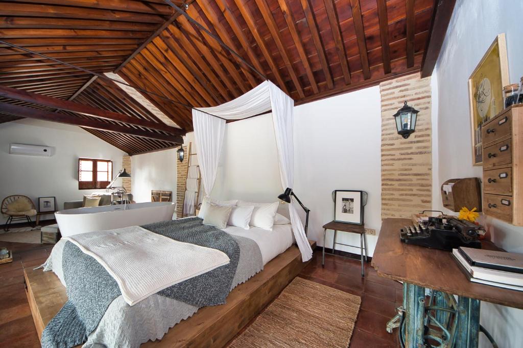 San Pedro Apartment | The Lovers Boutique