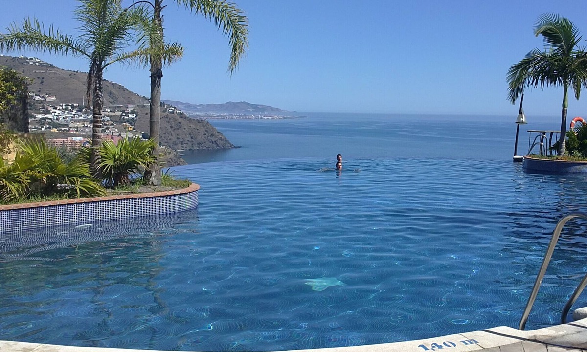 Velilla-Taramay House | Vacation Home "Excellent Views, Beach and Mountain" with Sea View, 2 Shared Pools & Wi-Fi