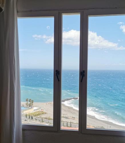 La Mamola Apartment | Villa Cautor