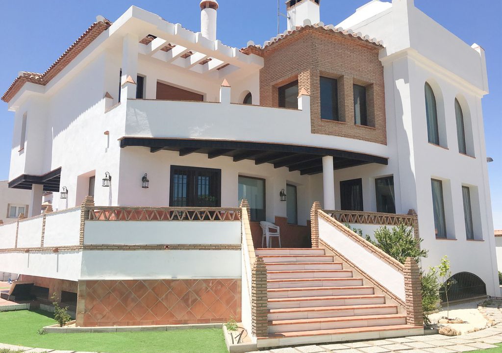 La Zubia Villa | VILLA CORASAO LUXURY (5 STARS)