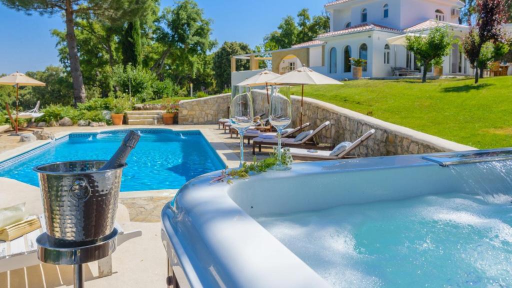 Alhama de Granada Villa | Villa Valparaiso Alhama de Granada by Ruralidays
