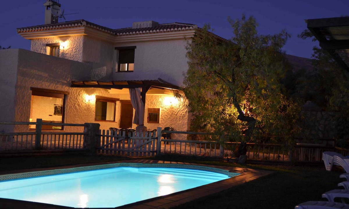 Chite House | WONDERFUL HOUSE WITH PRIVATE POOL OF WATER SALADA