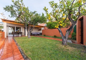 90 m² House ∙ 2 bedrooms ∙ 5 guests