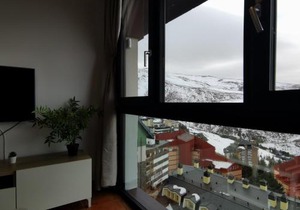 Apartamento en Sierra Nevada, próximo a pistas y plaza central, vistas increíbles