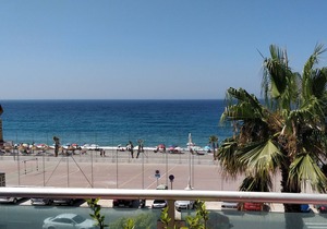 Apartment Levante - Front line beach with terrace in La Herradura