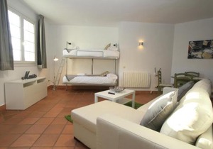 Bed and Snow Family Apartments