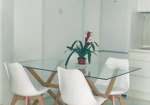Centrally located, with free parking. Modern and spacious apartment.