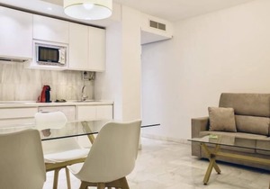 Centrally located, with free parking. Modern and spacious apartment.