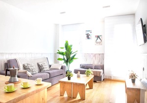 Homerez last minute deal - Amazing apartment with shared pool