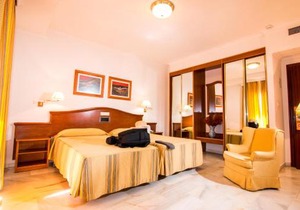 Hotel Abades Loja