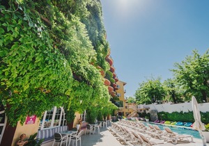 Los Angeles Hotel & Spa