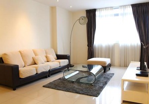 Peaceful Service Suites At Taragon Puteri Bintang
