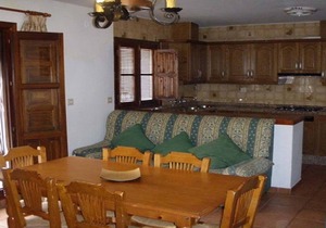 Rural Accommodation El Romero for 5 people