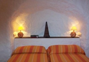 Self catering Cuevas del sol for 6 people
