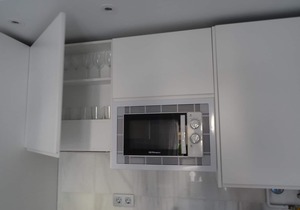 Spacious and modern Apartment with free parking in the heart of Granada 3