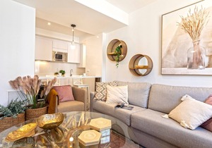 Stunning 2-bedroom apartment near Cathedral. Zacatin 303