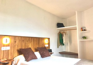 Two bedroom apartment with terrace and fireplace (3 guests)