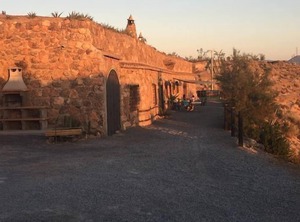 Self Catering Cuevas El Torriblanco People | Gorafe