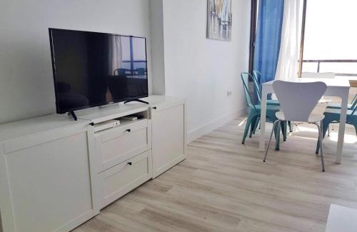 Velilla-Taramay Apartment | Ático en Almuñecar. Primera línea de playa con vistas espectaculares