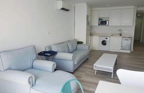 Velilla-Taramay Apartment | Ático en Almuñecar. Primera línea de playa con vistas espectaculares