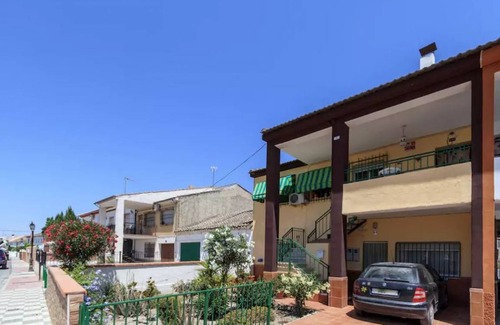 Fuente Vaqueros Apartment | 100 m² Apartment ∙ 3 bedrooms ∙ 6 guests