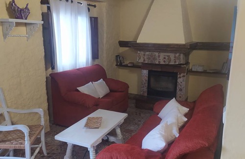 Algarinejo House | 100 m² House ∙ 3 bedrooms ∙ 6 guests