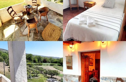 Pitres House | 100 m² House ∙ 4 bedrooms ∙ 6 guests