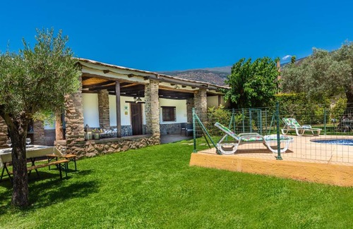 Orgiva House | 110 m² House ∙ 3 bedrooms ∙ 6 guests