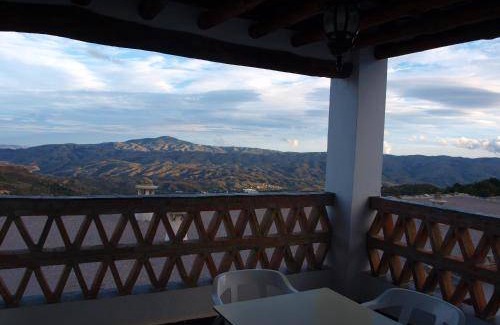 Berchules House | 128 m² House ∙ 3 bedrooms ∙ 7 guests