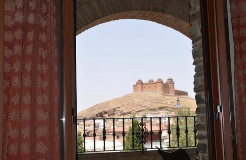 La Calahorra Bed & Breakfast | 13 m² Bed and breakfast ∙ 3 guests