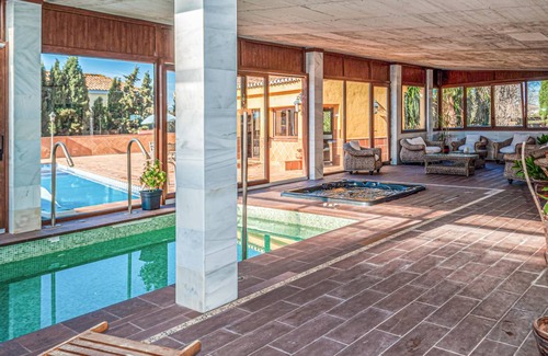Otura House | 1300 m² House ∙ 8 bedrooms ∙ 15 guests