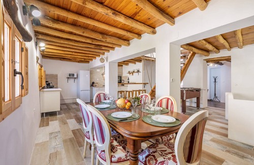 Velez de Benaudalla House | 140 m² House ∙ 3 bedrooms ∙ 6 guests