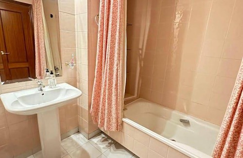 Zaidin Resort | 146 m² Private room ∙ 1 bedroom ∙ 1 guest